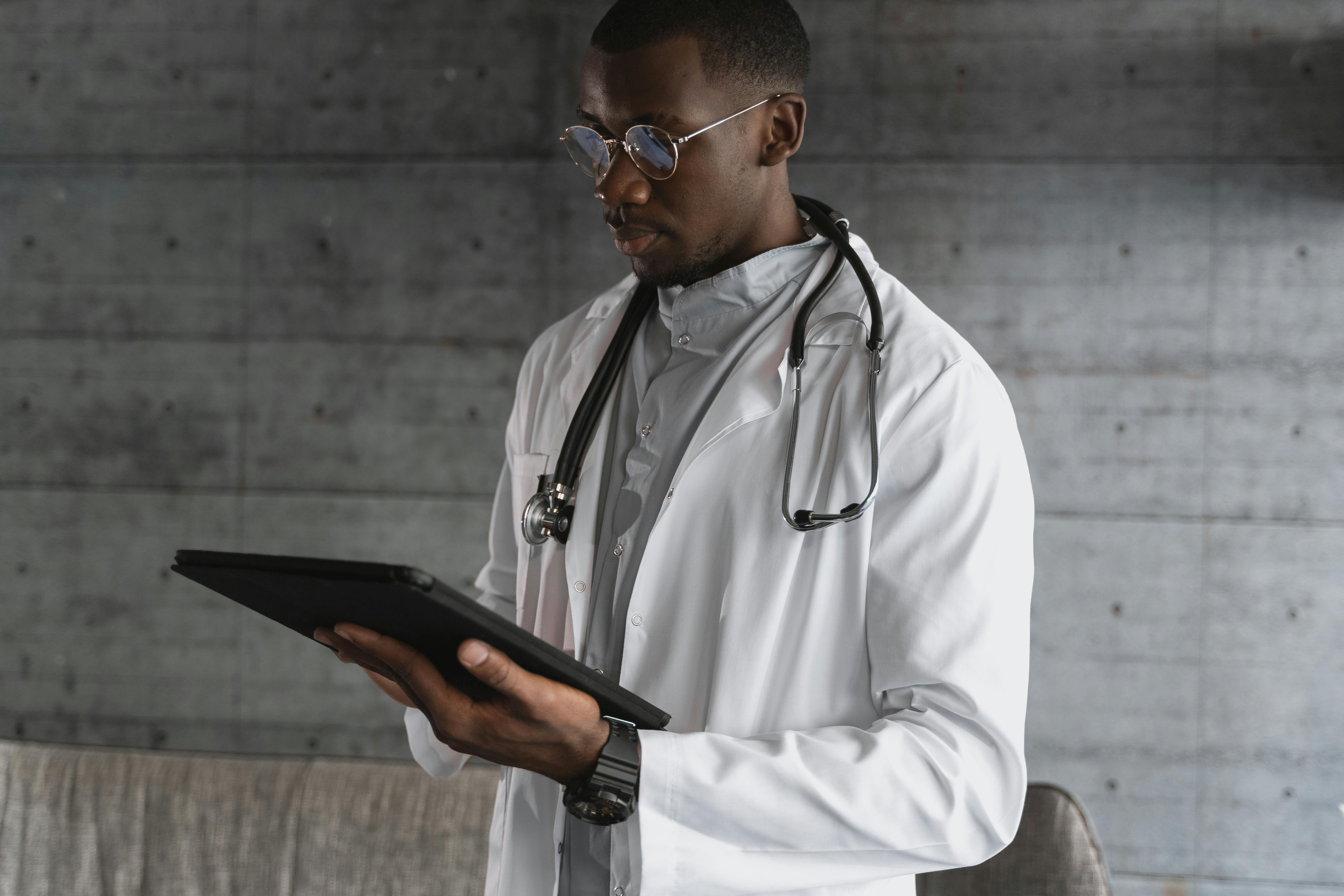 Digital transformation and clinician well‑being: beyond burnout